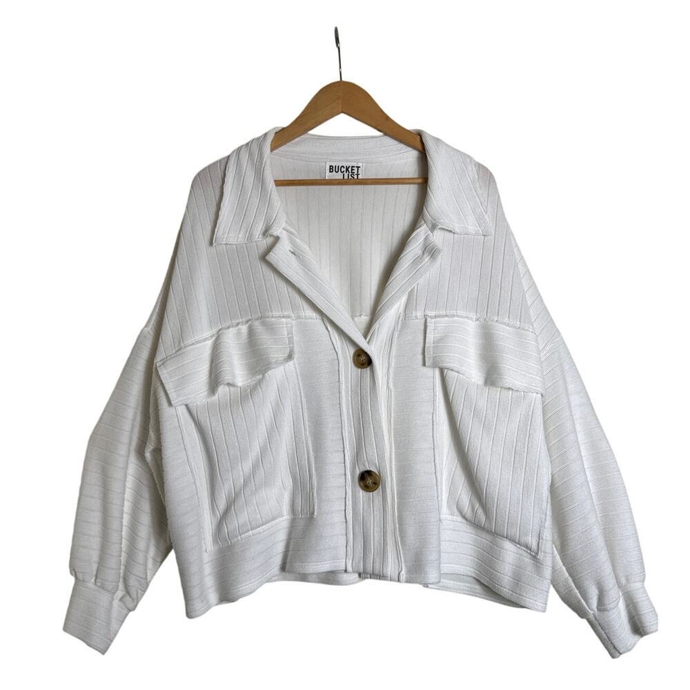 Bucket List Leah Ribbed Button Front Sweater Top Size L White Oversized - Picture 2 of 8